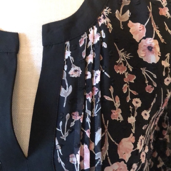 Collective concepts pink florals on black. Xsm - Picture 3 of 8
